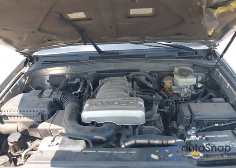 2003 Toyota 4Runner Sr5 V8 z USA, uszkodzony, nr VIN JTEBT14RX30008251